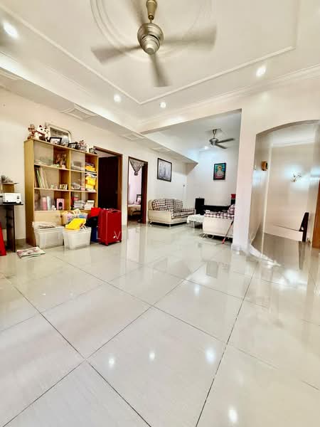 Rumah Teres 2-Tingkat untuk Dijual di Taman Desa Tebrau (Tebrau) - Kelvin Koay - Living Room - PropertyGuru.com.my