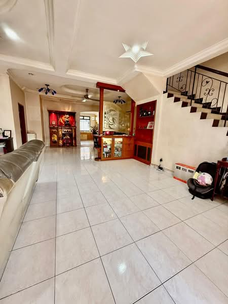 Rumah Teres 2-Tingkat untuk Dijual di Taman Desa Tebrau (Tebrau) - Kelvin Koay - Living Room - PropertyGuru.com.my