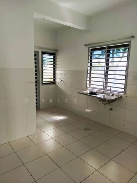 2-storey Terraced House for Rent in Semenyih (Selangor) - Derrick Hee - Kitchen - PropertyGuru.com.my