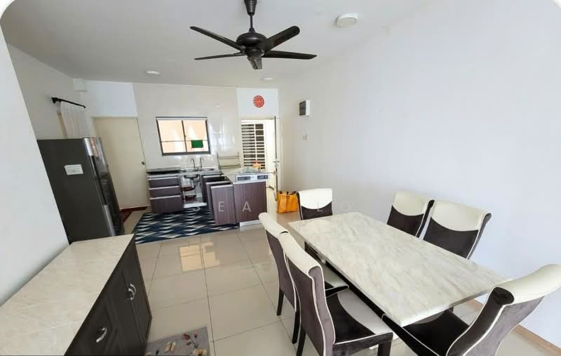 Servis Apartment untuk Disewa di Vista Alam Serviced Apartment - Sean Lo - Kitchen - PropertyGuru.com.my