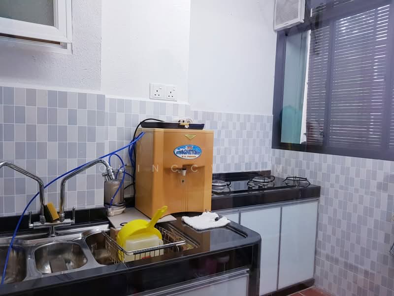 Pangsapuri untuk Dijual di Larkin Residence (Phase Three) - Quinccy Lim - Kitchen - PropertyGuru.com.my