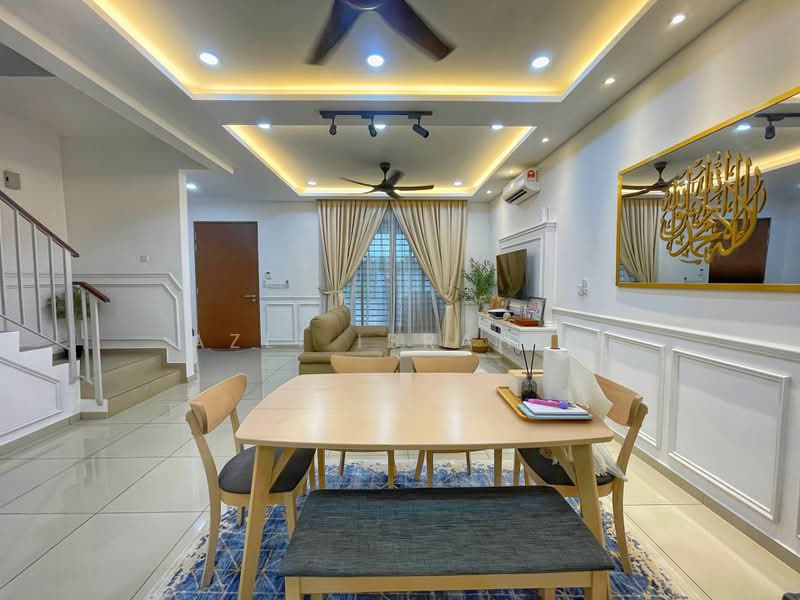 Rumah Teres 2 Tingkat untuk Dijual di Semenyih (Selangor) - Azli Ibrahim - Living Room - PropertyGuru.com.my