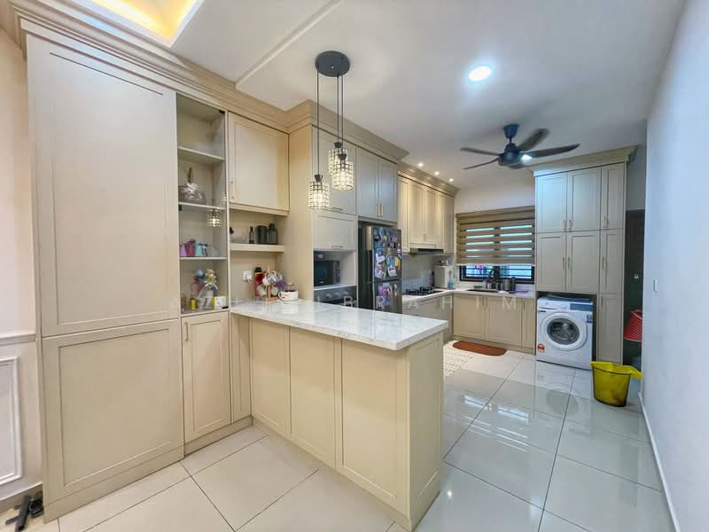 Rumah Teres 2 Tingkat untuk Dijual di Semenyih (Selangor) - Azli Ibrahim - Kitchen - PropertyGuru.com.my