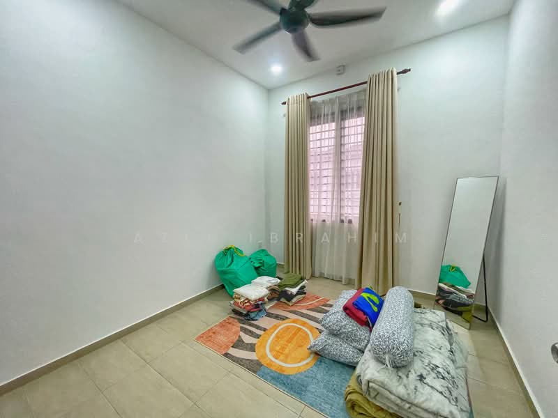 Rumah Teres 2 Tingkat untuk Dijual di Semenyih (Selangor) - Azli Ibrahim - Bedroom - PropertyGuru.com.my