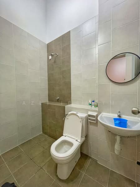 Rumah Teres 2 Tingkat untuk Dijual di Semenyih (Selangor) - Azli Ibrahim - Bathroom - PropertyGuru.com.my