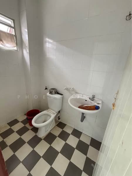 Rumah Teres 2 Tingkat untuk Dijual di Menglembu (Perak) - Phoebe Chang - Bathroom - PropertyGuru.com.my
