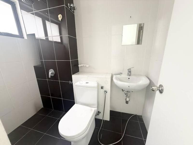 Semi-Detached House for Sale in Setia Utama (Setia Alam) - MC Soh - Bathroom - PropertyGuru.com.my