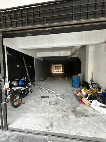 Shop for Rent in Bandar Teknologi Kajang (Kajang) - Nicky Chua - Entrance - PropertyGuru.com.my