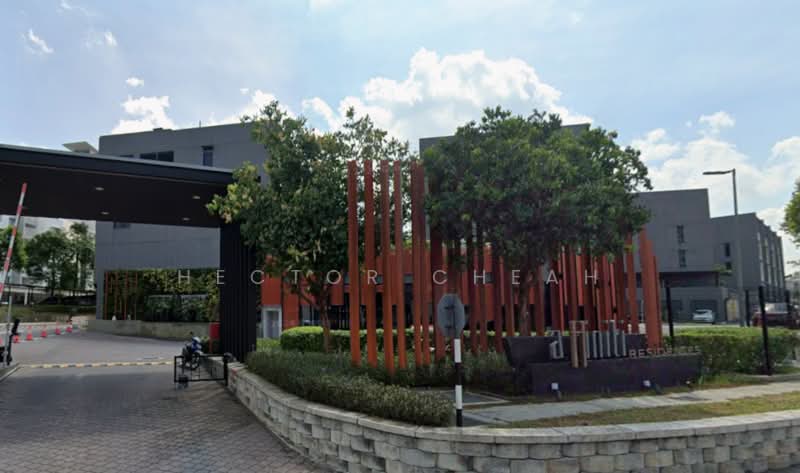Townhouse for Sale in Seri Kembangan (Selangor) - Hector Cheah - Exterior - PropertyGuru.com.my