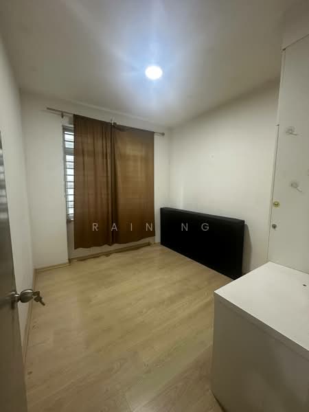 Service Residence for Sale at Larkin Heights - Rain Ng - Interior - PropertyGuru.com.my