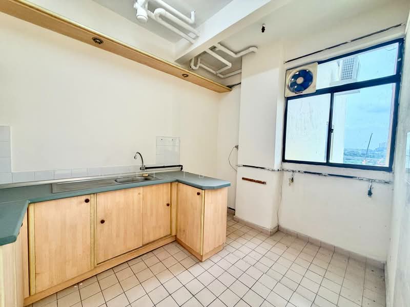 Kondominium untuk Dijual di Sri Manja Court - Azli Ibrahim - Kitchen - PropertyGuru.com.my