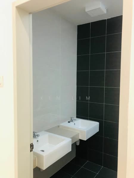 1.5-storey Terraced House for Rent in Taman Akasia (Semenyih) - Ken Lim - Bathroom - PropertyGuru.com.my