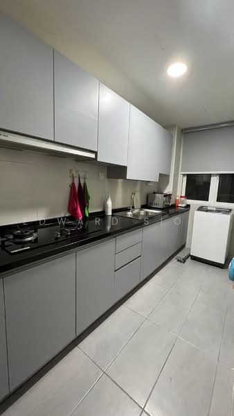 Servis Apartment untuk Disewa di KSL Residence @ Daya - Edward Siow - Kitchen - PropertyGuru.com.my
