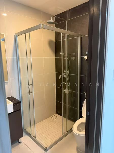 Pangsapuri untuk Disewa di Kings Bay @ Country Garden Danga Bay - Sha Saravanan - Bathroom - PropertyGuru.com.my