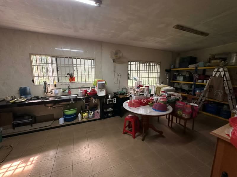 Rumah Berkembar untuk Dijual di Muar (Johor) - Annie Low - Kitchen - PropertyGuru.com.my