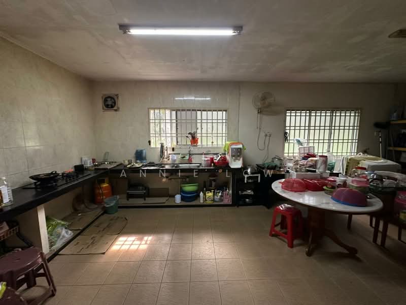 Rumah Berkembar untuk Dijual di Muar (Johor) - Annie Low - Kitchen - PropertyGuru.com.my