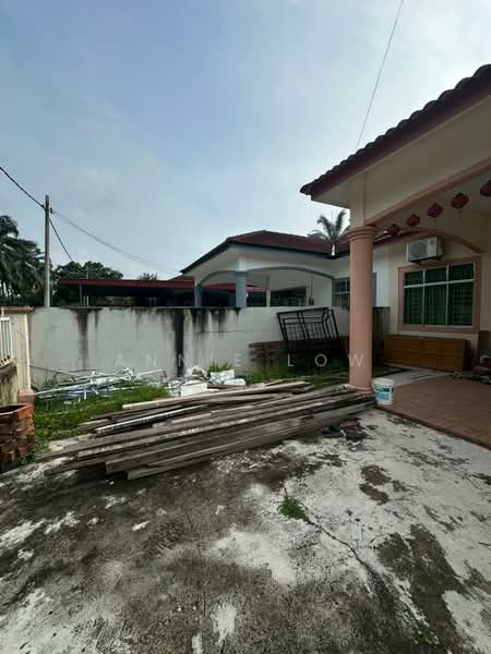 Rumah Berkembar untuk Dijual di Muar (Johor) - Annie Low - Exterior - PropertyGuru.com.my
