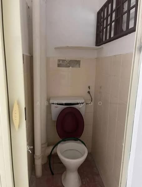 Rumah Flat untuk Disewa di Green Garden - Abby Woo - Bathroom - PropertyGuru.com.my
