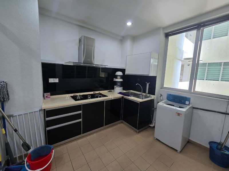 Kondominium untuk Disewa di The Waterfront Condominium - Aaron Gho - Kitchen - PropertyGuru.com.my