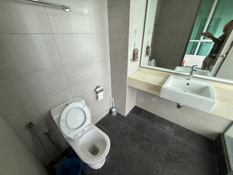Servis Apartment untuk Disewa di The Loft @ ZetaPark - Alvin Sow - Bathroom - PropertyGuru.com.my