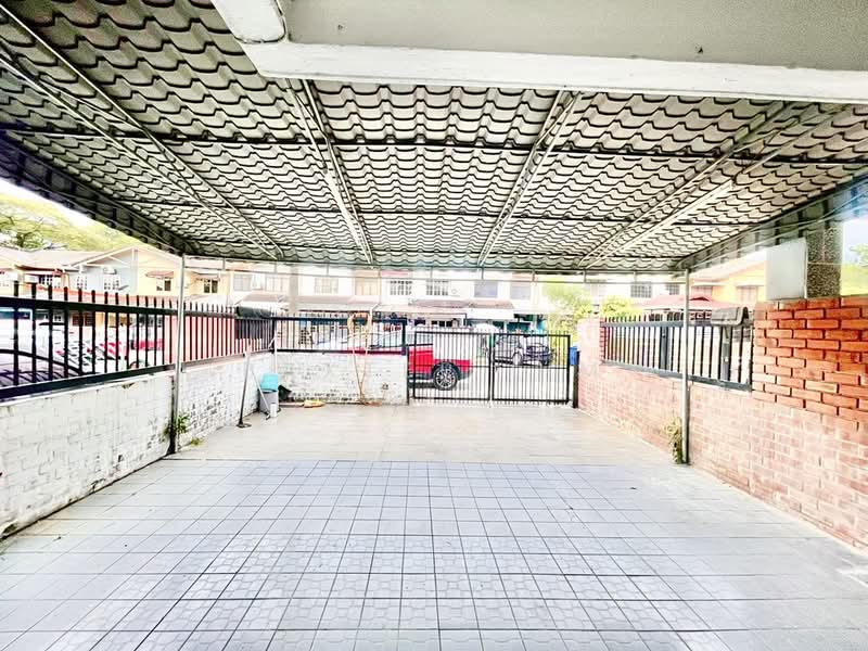 2-storey Terraced House for Sale in Shah Alam (Selangor) - Baxter Lim - Exterior - PropertyGuru.com.my