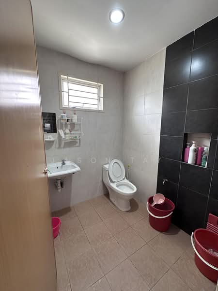 2-storey Terraced House for Sale in Taman Cheng Perdana (Cheng) - Jason Tay - Bathroom - PropertyGuru.com.my