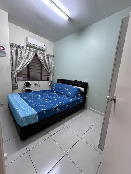 2-storey Terraced House for Sale in Taman Cheng Perdana (Cheng) - Jason Tay - Bedroom - PropertyGuru.com.my