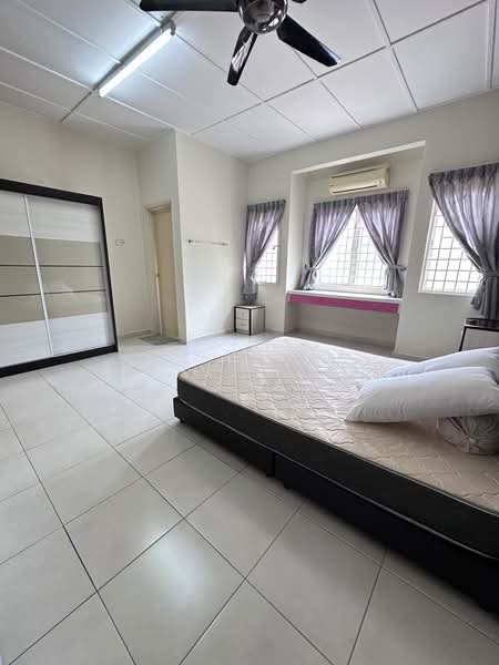 2-storey Terraced House for Sale in Taman Cheng Perdana (Cheng) - Jason Tay - Bedroom - PropertyGuru.com.my