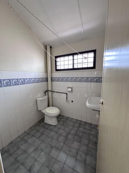 2-storey Terraced House for Sale in Taman Cheng Perdana (Cheng) - Jason Tay - Bathroom - PropertyGuru.com.my
