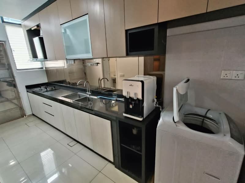 Rumah Teres 2 Tingkat untuk Dijual di Kota Masai (Pasir Gudang) - Iden Tan - Kitchen - PropertyGuru.com.my