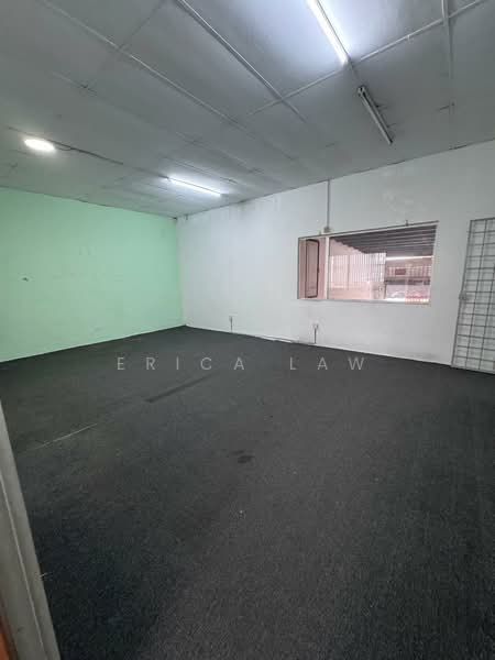 Factory for Rent in Jalan Klang Lama (Old Klang Road) (Kuala Lumpur) - Erica Law - Interior - PropertyGuru.com.my