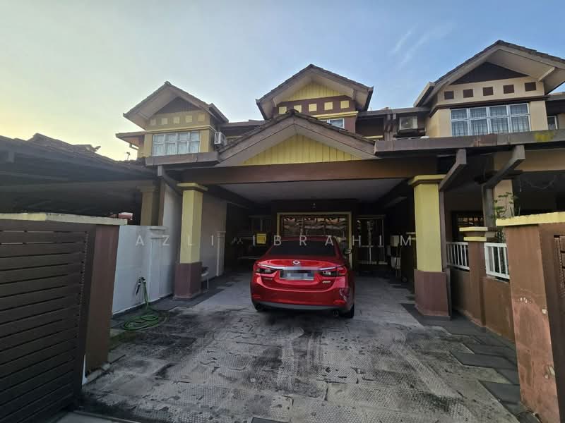 Rumah Teres 2 Tingkat untuk Dijual di Seksyen 23 (Shah Alam) - Azli Ibrahim - Exterior - PropertyGuru.com.my