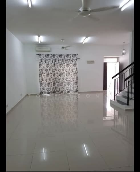 2-storey Terraced House for Rent in Sutera Damansara (Damansara Damai) - Tony Leong - Living Room - PropertyGuru.com.my