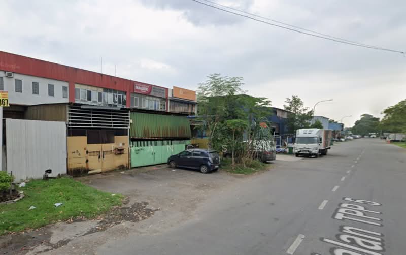 Factory for Rent in Taman Perindustrian Puchong (Puchong) - Francis Ng - Exterior - PropertyGuru.com.my