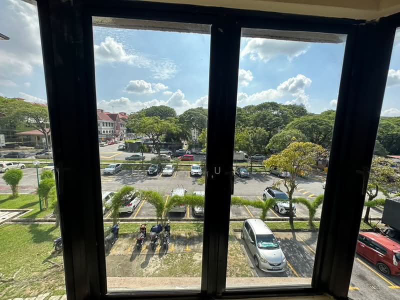 Apartment for Rent at Bayview Court - Lee Luke - PropertyGuru.com.my