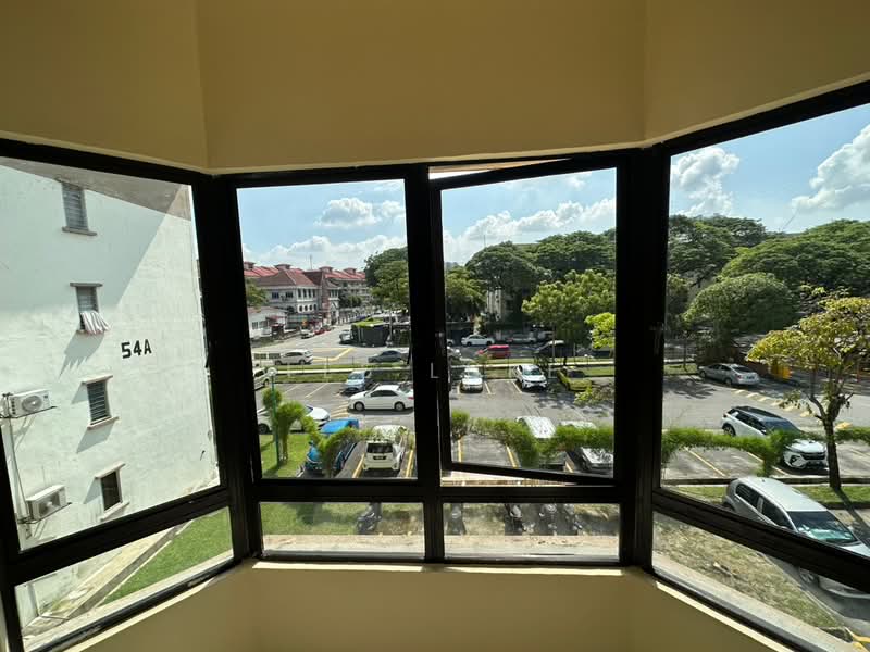 Apartment for Rent at Bayview Court - Lee Luke - PropertyGuru.com.my