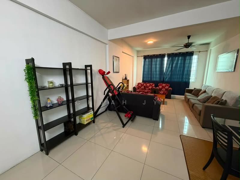 Pangsapuri untuk Disewa di Seri Emas - Chuah Jy - Living Room - PropertyGuru.com.my