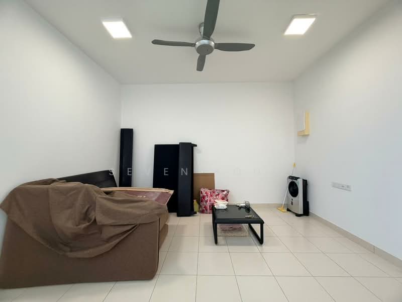 Rumah Teres 2 Tingkat untuk Dijual di Iskandar Puteri (Nusajaya) (Johor) - Seven Kong - Living Room - PropertyGuru.com.my