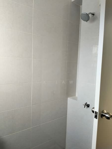 Rumah Teres 1.5 Tingkat untuk Dijual di Taman Akasia (Semenyih) - CK Law - Bathroom - PropertyGuru.com.my