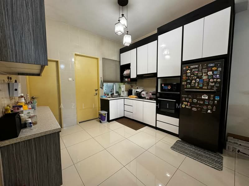 Rumah Teres 3 Tingkat untuk Dijual di Taman Sinar Samudra (Batu Caves) - Azli Ibrahim - Kitchen - PropertyGuru.com.my