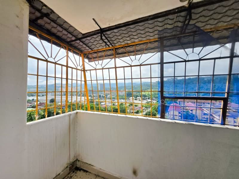 Pangsapuri untuk Dijual di Menara Jentayu Apartment - Zul Syafiq - Balcony - PropertyGuru.com.my