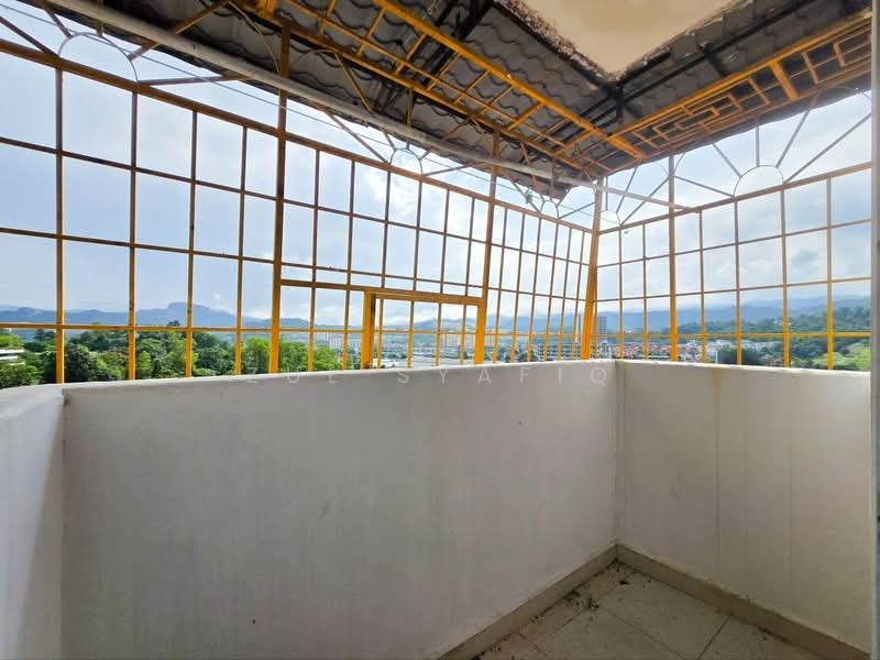 Pangsapuri untuk Dijual di Menara Jentayu Apartment - Zul Syafiq - Balcony - PropertyGuru.com.my