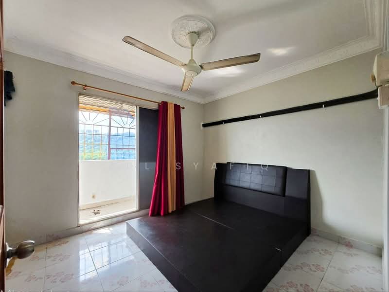 Pangsapuri untuk Dijual di Menara Jentayu Apartment - Zul Syafiq - Bedroom - PropertyGuru.com.my