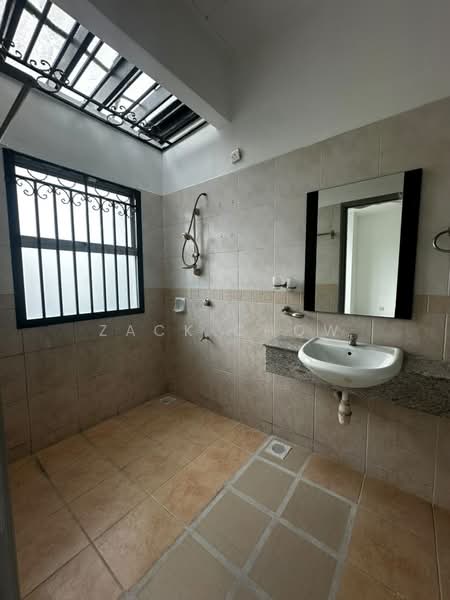 Rumah Teres 2 Tingkat untuk Dijual di Austin Perdana (Tebrau) - Zack Chow - Bathroom - PropertyGuru.com.my
