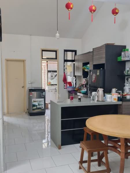 Rumah Teres 1 Tingkat untuk Dijual di Setia Eco Gardens (Gelang Patah) - Iden Tan - Kitchen - PropertyGuru.com.my