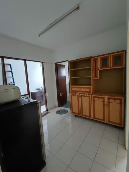 Apartment for Sale at Petaling Utama PJS 1/50 - KH Khoo - Kitchen - PropertyGuru.com.my
