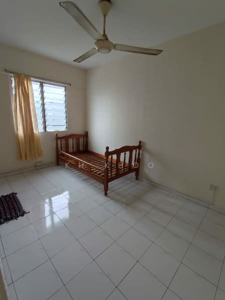 Apartment for Sale at Petaling Utama PJS 1/50 - KH Khoo - Bedroom - PropertyGuru.com.my