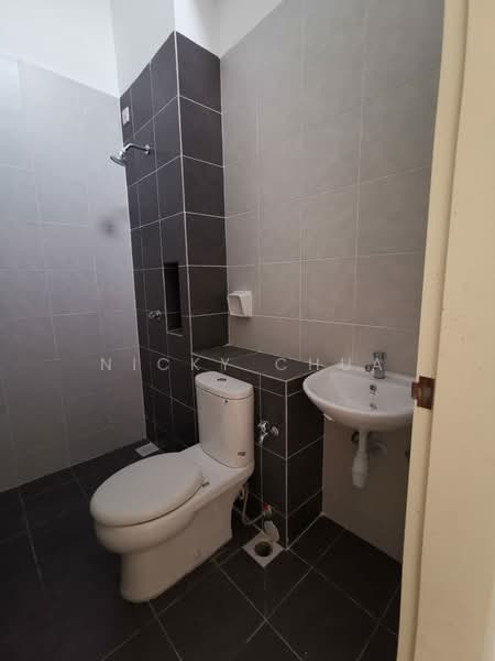 2-storey Terraced House for Sale in Setia Ecohill (Semenyih) - Nicky Chua - Bathroom - PropertyGuru.com.my