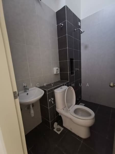 2-storey Terraced House for Sale in Setia Ecohill (Semenyih) - Nicky Chua - Bathroom - PropertyGuru.com.my