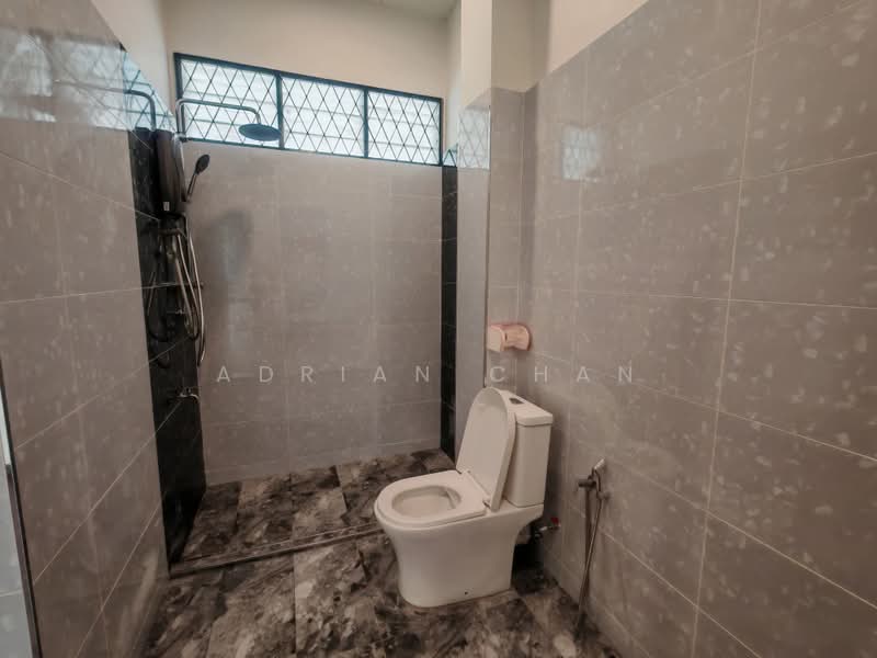 2-storey Terraced House for Sale in Mount Erskine (Tanjung Tokong) - Adrian Chan - Bathroom - PropertyGuru.com.my